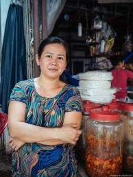 Chân dung chị bán rau ở chợ Căn Cứ, Gò Vấp, 2018